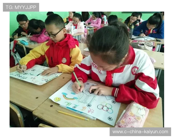 踢足球记：校园比赛精彩纷呈，校园足球比赛写一篇日记